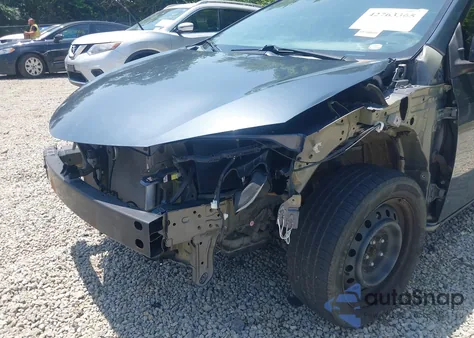 2018 Toyota Corolla Le из США, поврежденный, VIN 5YFBURHE3JP783985